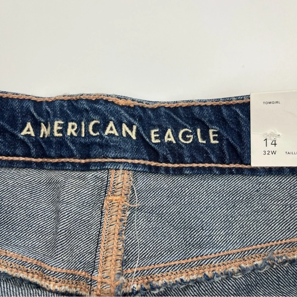 American Eagle Tomgirl Womens Size 14 32W Dark Wash Blue Jean Shorts‎ NEW